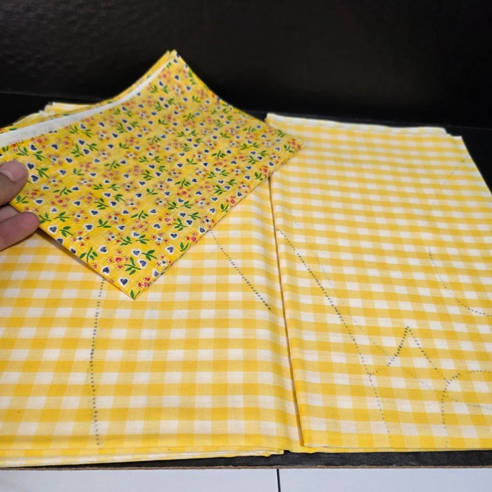 Creature Comforts Jelly Elephant Quilt Kit Nursery Yellow‎ Gingham Vintage 1978